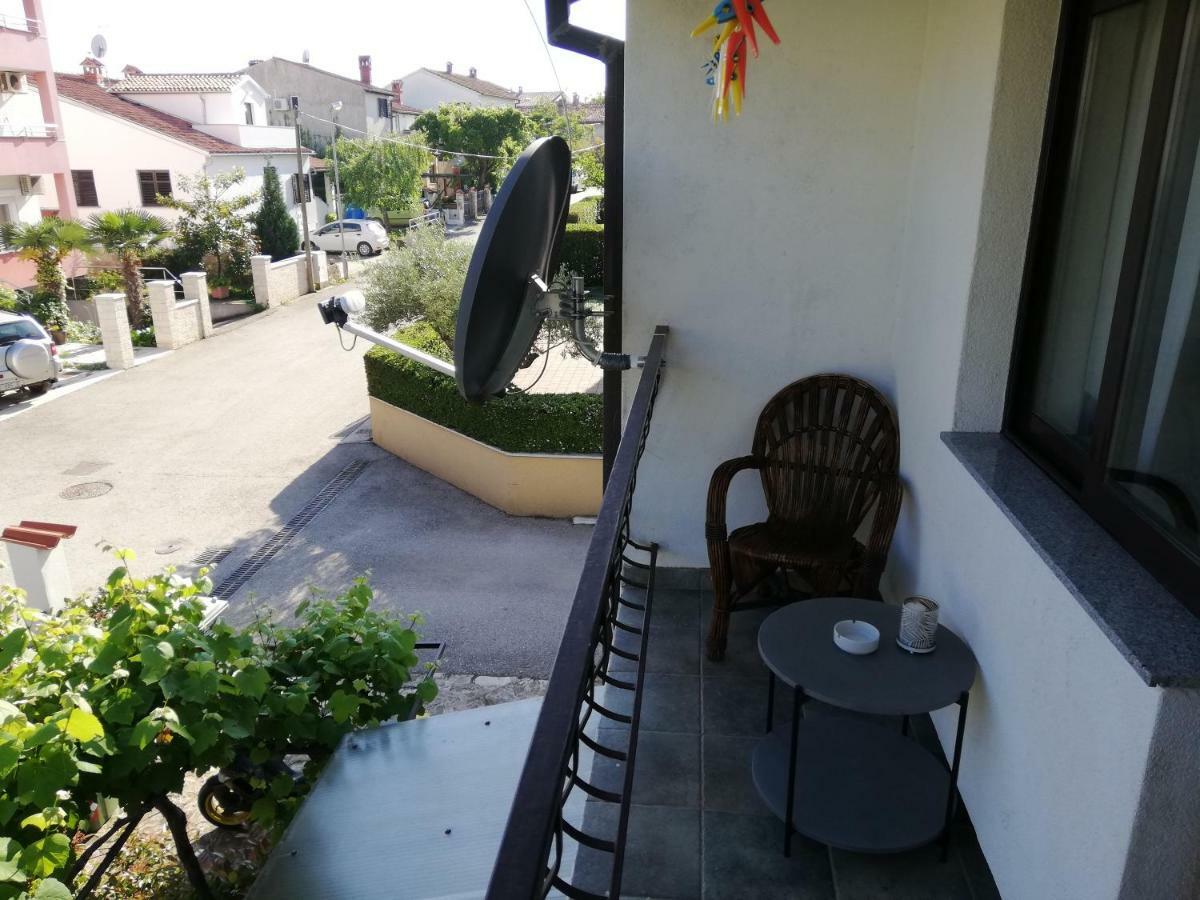 Ferienwohnung Family Apartman Luka Rovinj Exterior foto
