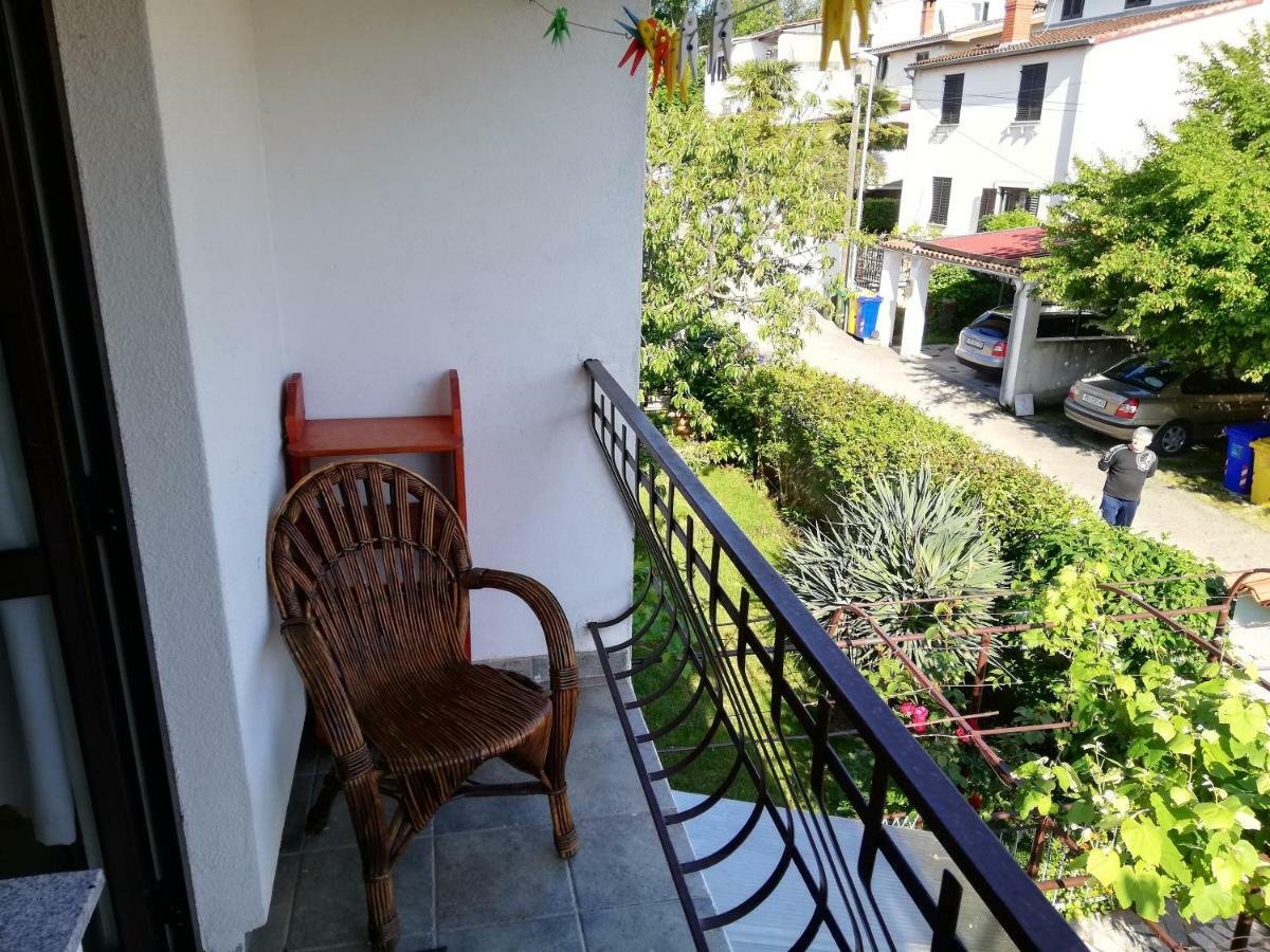 Ferienwohnung Family Apartman Luka Rovinj Exterior foto